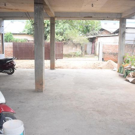 Maddy'S Guest House Guwahati Buitenkant foto